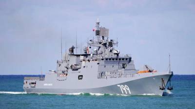 Российский фрегат устроил морской бой в Черном море после появления эсминцев США