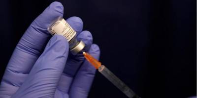 Вакцинация от COVID-19 в Украине: на первом этапе прививку получат более 360 тысяч человек