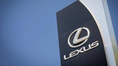 В России отзовут более 82 тыс. автомобилей Lexus и Toyota