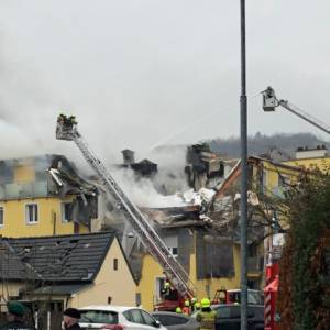 В Австрии взрыв разрушил несколько квартир в жилом доме. Фото