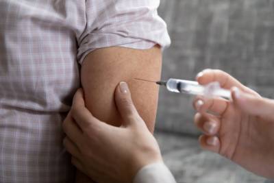 Рада одобрила закон о запуске COVID-вакцинации в Украине