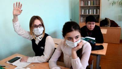 Минпросвещения России опровергло слухи о полном переходе школ на шестидневку