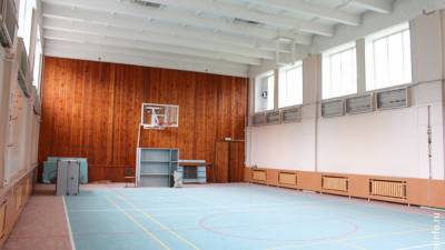 Бывшего уголовника выгнали из кировской спортшколы за фальшивые справки