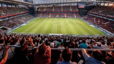 Футбольных болельщиков могут не пустить на матчи чемпионата Европы в Петербурге
