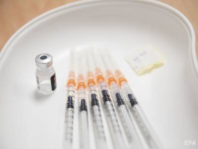 Рада поддержала закон, который позволит зарегистрировать в Украине вакцины от COVID-19