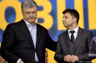 Наступает на те же грабли: Зеленскому предрекают повторение судьбы Порошенко