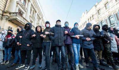 Фейки и реальность: «живых цепей» из детей на акции во Владивостоке не было