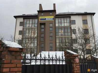 Суд обязал Львовского застройщика снести незаконный этаж в ЖК: что известно