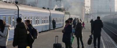 "Просили поесть и деньги": харьковские школьники "поселились" на вокзале, фото