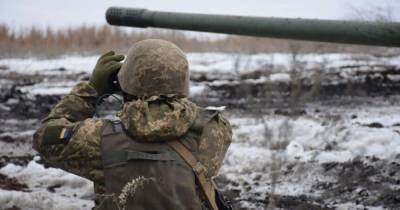 На Донбассе беспилотник боевиков скинул снаряд на позиции ВСУ: ранены двое бойцов