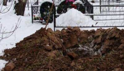 Сердце украинца остановилось у собственноручно выкопанной могилы: детали трагедии