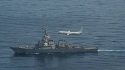 Эсминцы США провели в Черном море операцию с участием авиации
