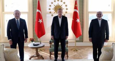 Зариф обсудил с Эрдоганом "платформу шести" на Южном Кавказе