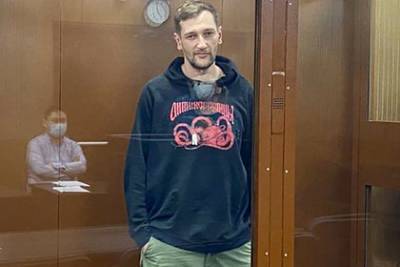 Олега Навального и Любовь Соболь отправили под домашний арест