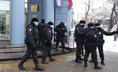 Суд отправил под домашний арест Соболь, Васильеву, Степанова, Алёхину и брата Навального