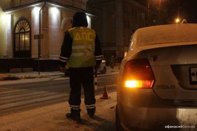 Дороги в Твери покрылись льдом