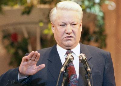 "Он умел играть ва-банк": какую роль сыграл Борис Ельцин в жизни России