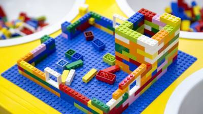 Баба-яга российского художника может стать набором Lego (ФОТО)