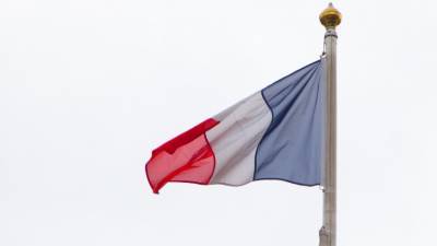Франция объявила о жестком закрытии границ