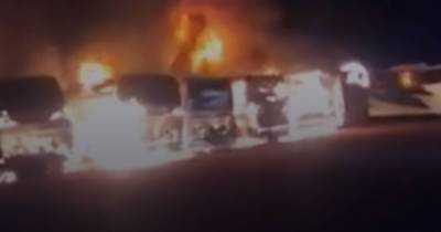 Пожар на мексиканской парковке: огонь полностью уничтожил 11 пассажирских автобусов