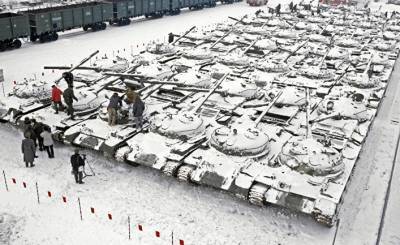 Кладбище холодной войны: дух захватывающие фотографии заброшенной российской базы (The Sun, Великобритания)