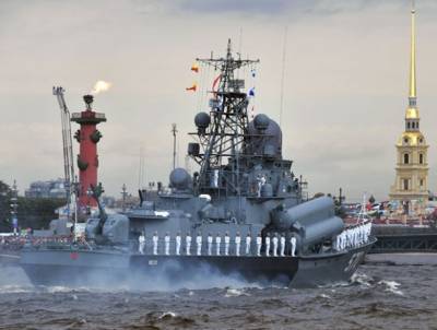 Модернизация старых ракетных крейсеров радикально увеличит возможности флота