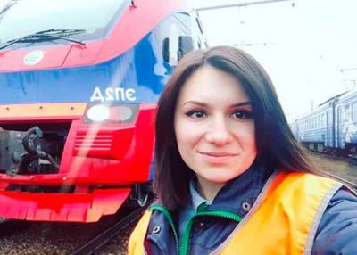 Сотрудница ЦППК может стать первой в РФ женщиной-машинистом электропоезда