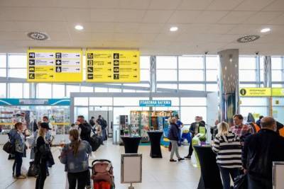 Самолеты прибывают в волгоградский аэропорт по расписанию