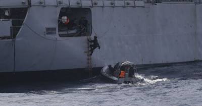 С ножами и палками напали на судно: украинские моряки дали отпор пиратам в порту Марокко