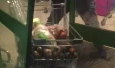 В Уфе в первый день нового года пьяный житель попытался украсть тележку с продуктами
