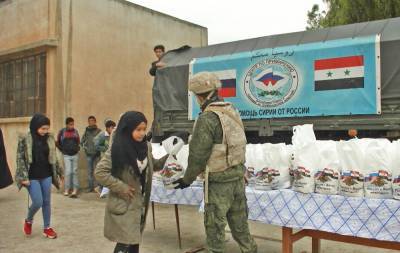 Российские военные доставили гуманитарную помощь жителям сирийской провинции Эль-Хасака