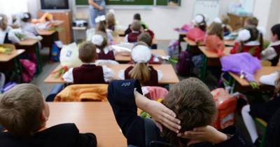 Ученики в Бишкеке могут вернуться в школы с 1 февраля