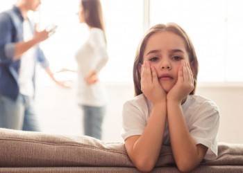 Сохранять семью ради детей: почему не стоит этого делать