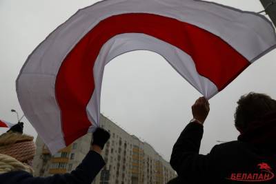 Несколько человек задержано в Минске, где вновь прошли локальные марши и акции солидарности