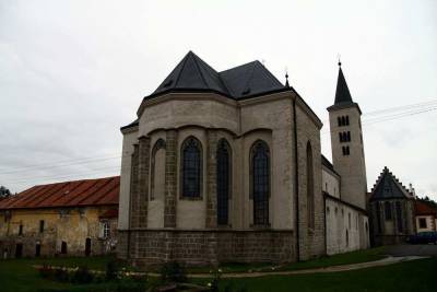 В Чехии археологи показали «гвоздь с распятия Иисуса Христа» из тайника Милевского монастыря