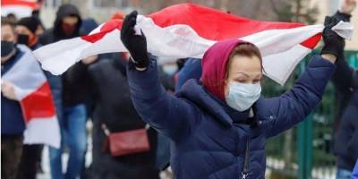 Белорусы вышли на первые в 2021 году протесты. Среди участников акций есть задержанные