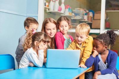 Немецкие депутаты призывают обучать детей цифровым технологиям с детского сада
