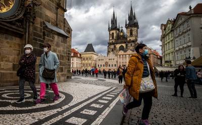 Чехия усилила карантинные меры из-за пандемии COVID-19 и закрыла границу для иностранцев