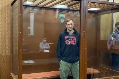 Суд Москвы отправил Олега Навального под домашний арест