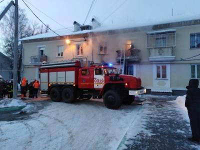 В Екатеринбурге на пожаре в бараке пострадали четверо детей