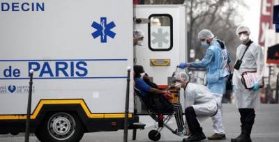 Из-за неутихающей пандемии коронавируса Франция закрывает границы