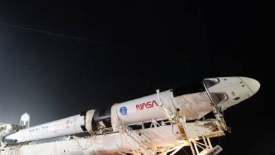 NASA проведет новые огневые испытания двигателей ракеты для полета на Луну