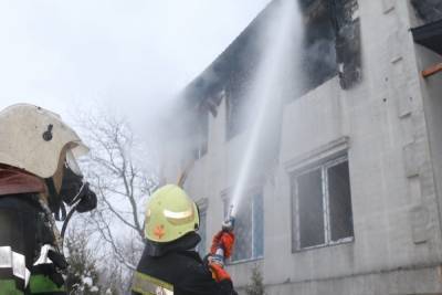 45-летняя ростовчанка погибла при пожаре в двухэтажном доме