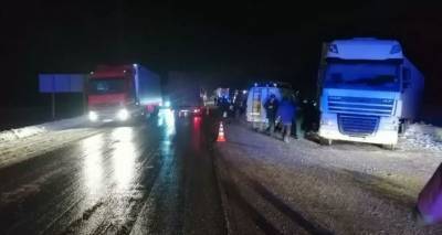 Ужасное ДТП с микроавтобусом под Самарой: губернатор уточнил число жертв и объявил траур