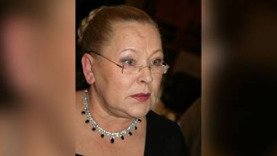 76-летняя Раиса Рязанова тяжело переживает потерю любимого сына