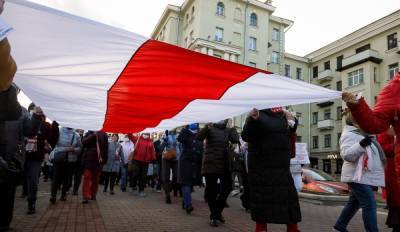 Генпрокуратура Белоруссии может признать бело-красно-белый флаг экстремистским