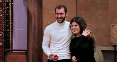 Армянские юзеры в восторге: Сурб Саркис "соединил" Ану и Сама в праздник влюбленных