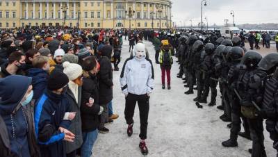 В Петербурге свидетель по делу о митингах стал фигурантом дела о наркотиках