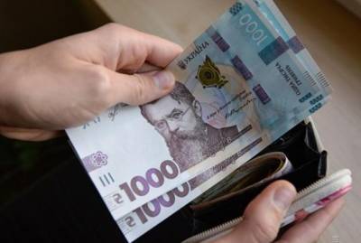 Госстат: На Луганщине средняя зарплата в 2,6 раза выше минимальной - 12 765 гривен