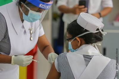 ВОЗ призвала преуспевающие страны делиться вакциной с другими